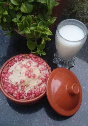 صورة لوصفة كسكس او الطعام بالرمان