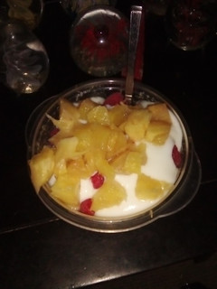A picture of Fruit yogurt parfait.