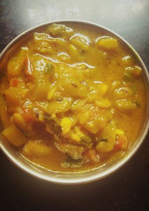 लौकी सब्जी (lauki sabji recipe in hindi) रेसिपी मुख्य फोटो