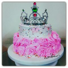 A picture of Eggless cake.