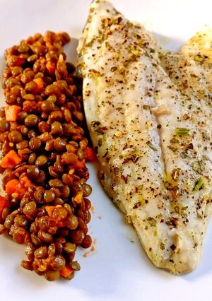 Foto di Filetto di Orata alle Erbe con Ragù di Lenticchie