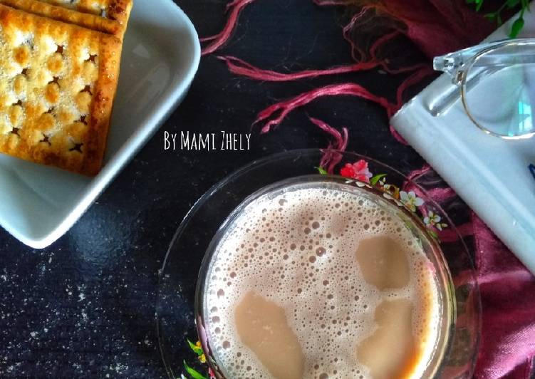 Bagaimana Membuat Teh Tarik, Bisa Manjain Lidah