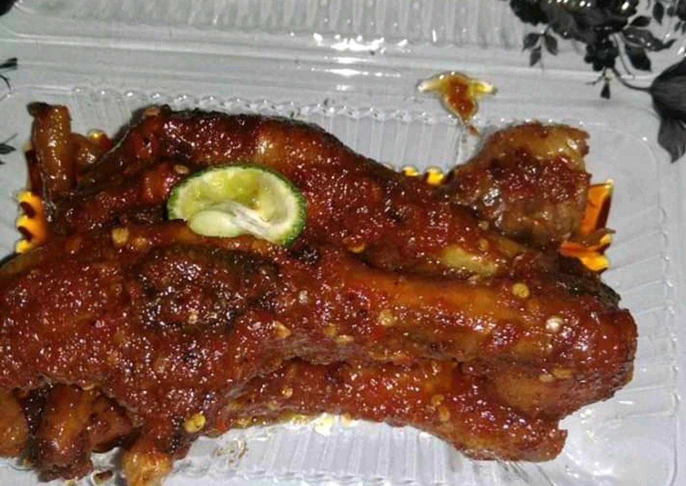 Ceker ayam pedas nampol