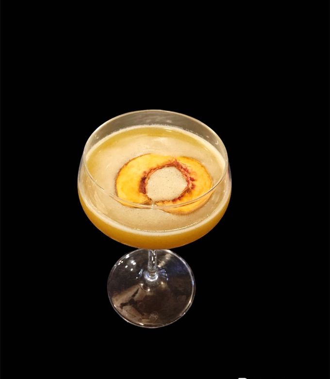 Ол порно түсіріп жатқанда күтпеген жерден келді.