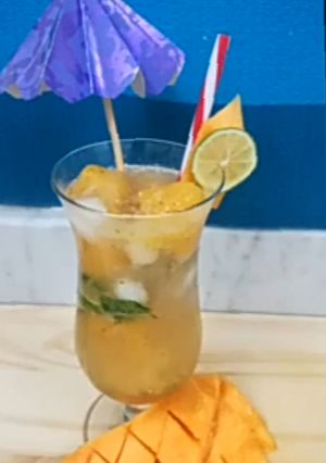 A picture of Leamon Soda with Mango Ice.