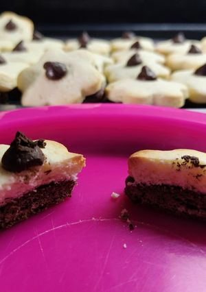 Una foto de Galletitas bicolor sin Tacc