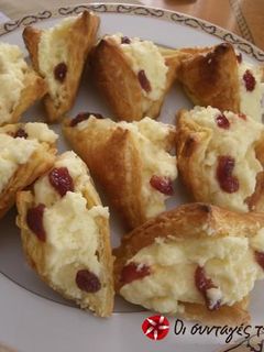 Φωτογραφία της συνταγής Σφολιατίνια με κρέμα μιλφέιγ