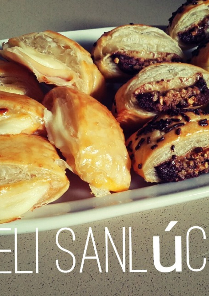 Una foto de Aperitivo fácil de hojaldre jamón y queso -rellénalos como más te guste