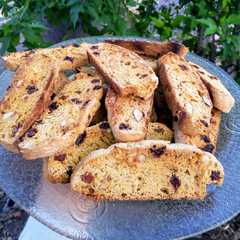A picture of Biscotti.