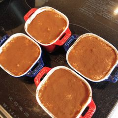 A picture of Tiramisu.