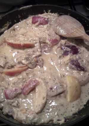A picture of 'V' Creamy pan-fried pork with Apple and sage.