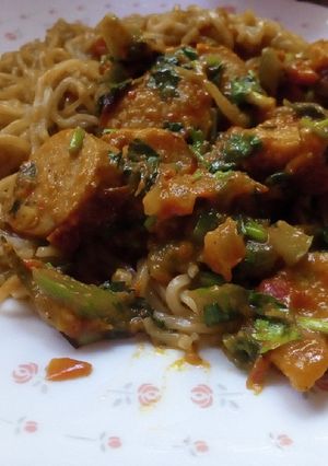 A picture of Sausage and noodles.