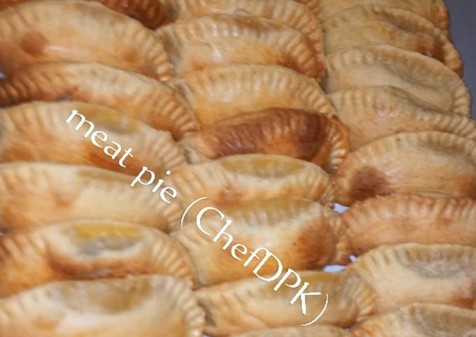 Crunchy meat pie