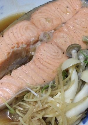 清蒸鮭魚 的食譜成品照片