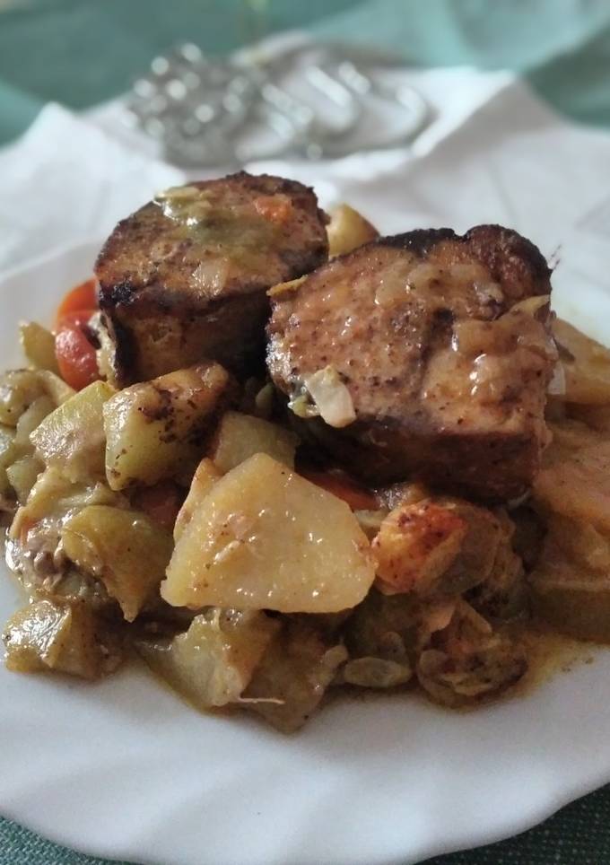 Скумбрія запечена з овочами 2
