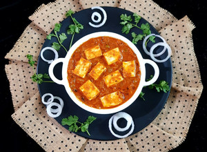 A picture of Shahi Paneer.