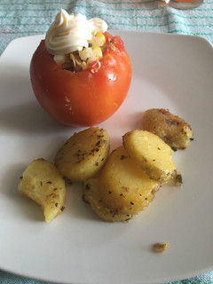 Una foto de Tomate relleno con mariscos
