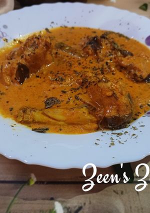 A picture of Kuttanadan Chicken Curry.