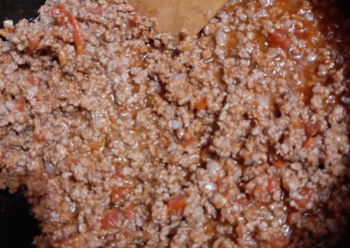 Malida և tomato salsa