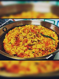 अमृतसरी पनीर भुर्जी (Amaritsari paneer bhurji recipe in hindi) रेसिपी मुख्य फोटो