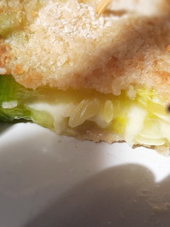 Una foto de Milanesa de Zapaliito rellena con queso