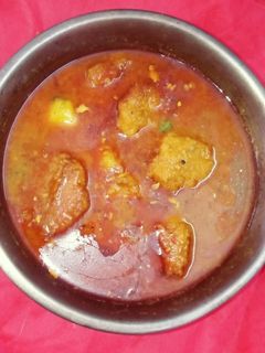 ছোলার ডালের বড়ার ঝোল (cholar daler borar jhol recipe in Bengali) রেসিপির প্রধান ছবি