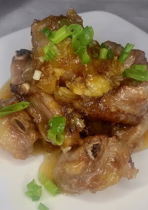 Hình của món Sườn Xào Chua Ngọt.