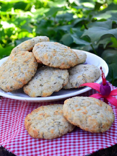 Una foto de Galletas saladas de ricota, avena y queso❤
