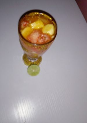 A picture of Fruit salat.