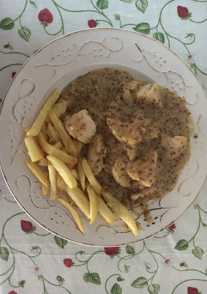 Una foto de Pechuga de pollo con salsa de mostaza con Thermomix