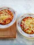 Mini pizza pe lipii de mălai