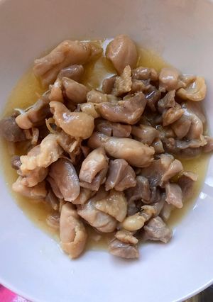 Hình của món Gà kho gừng.