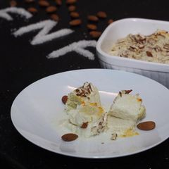 A picture of Khoya Rolls.