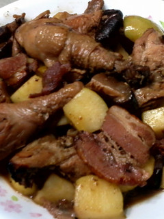 A picture of Apple And Chicken In BBQ Sauce.