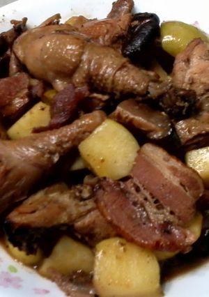 A picture of Apple And Chicken In BBQ Sauce.