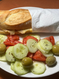Una foto de Baguette de tortilla de melva