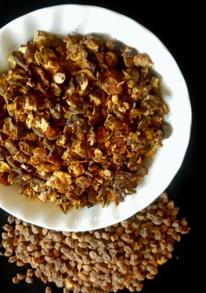 A picture of Crispy Chana Jor Garam/ Black Chickpea flakes (Instant & Baked).