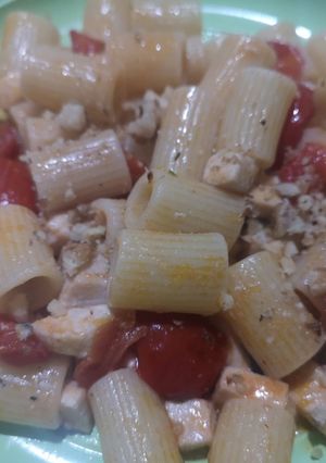 Foto di Mezze maniche datterini e pesce spada
