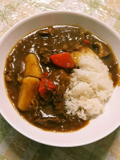 A picture of Easy Beef Curry with Store-Bought Roux and Sliced Beef.