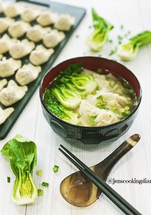 A picture of Wonton Soup.