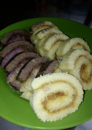 Foto resep Roll cake pineapple jam and coconut