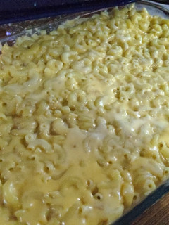 A picture of Mac N Cheese.