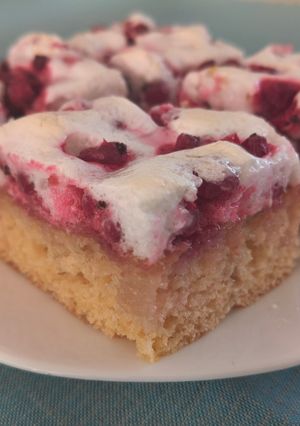 Habos-ribizlis szelet 😋 recept fotója