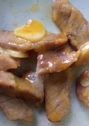 Hình của món Thịt heo sốt cam cho bé ăn dặm.