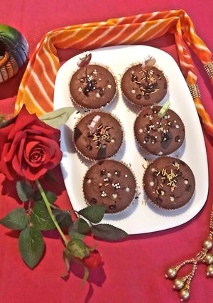 चॉकलेट मफिन्स (Chocolate muffins recipe in hindi) रेसिपी मुख्य फोटो