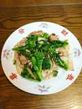 Stir-Fried Broccoli Rabe and Pork with Garlic Mustard