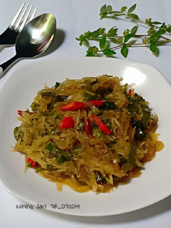 Foto resep Tumis Pepaya Muda Daun Melinjo