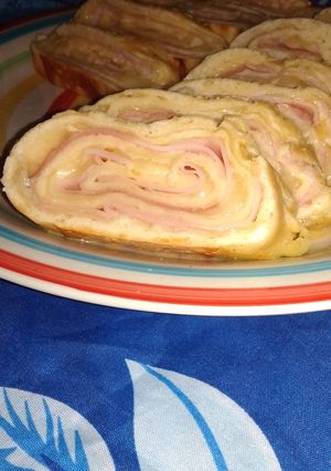 Una foto de Rollitos de Jamón y queso