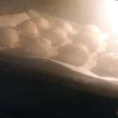 A picture of Cheesy buns.