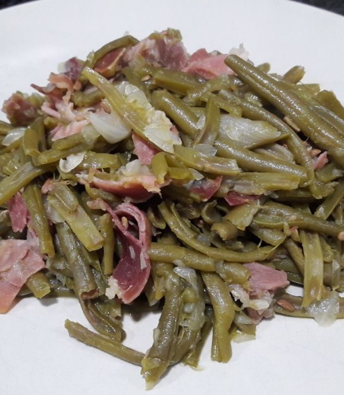 Foto principal de Judías verdes con cebolla y jamón serrano